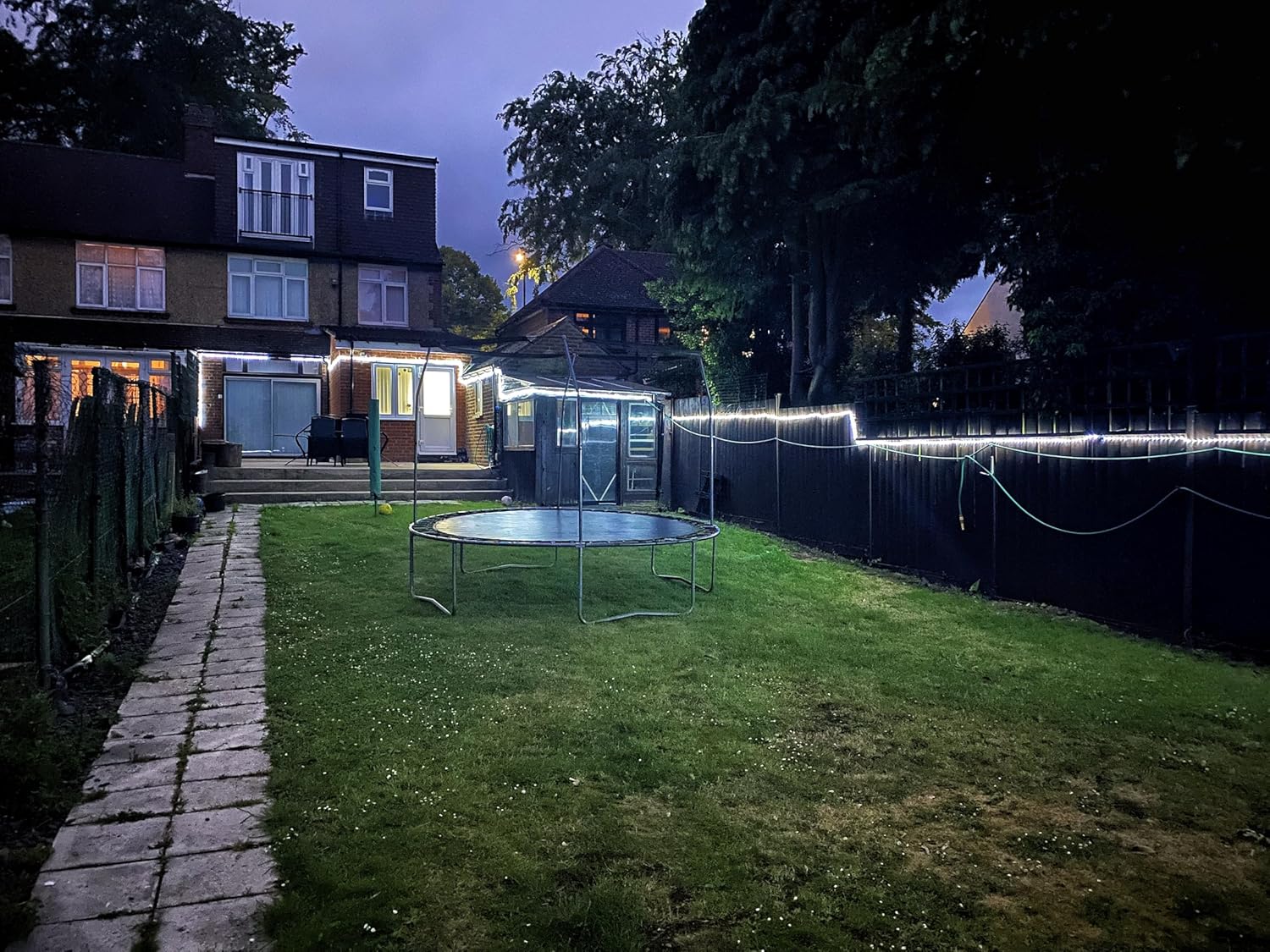 Lepro Outdoor Rope Lights (Cool White 6000K, 33ft, 240 LEDs) - Image 7